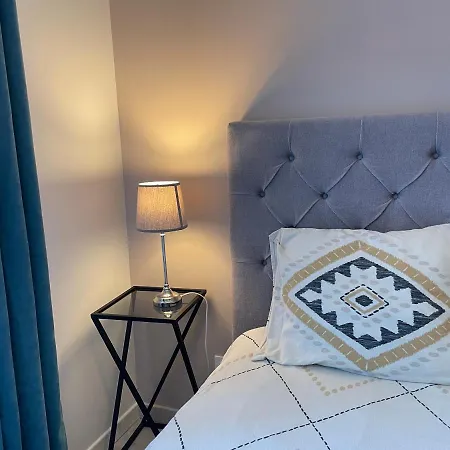 La Chabotine -t2 Calme, Et Lumineux Lejlighed